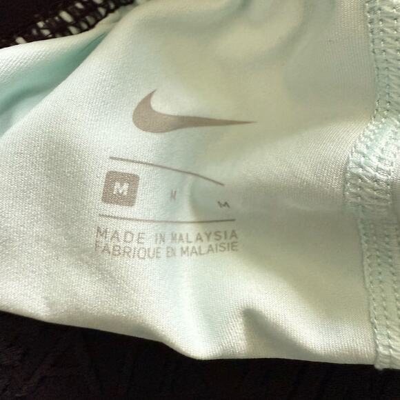 Nike Women's Sz Medium Air 2-In-1 Running Shorts - Picture 3 of 6